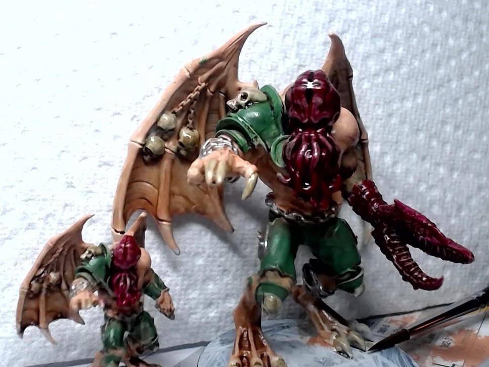 Bête de Nurgle tête rouge et son mini alter-ego